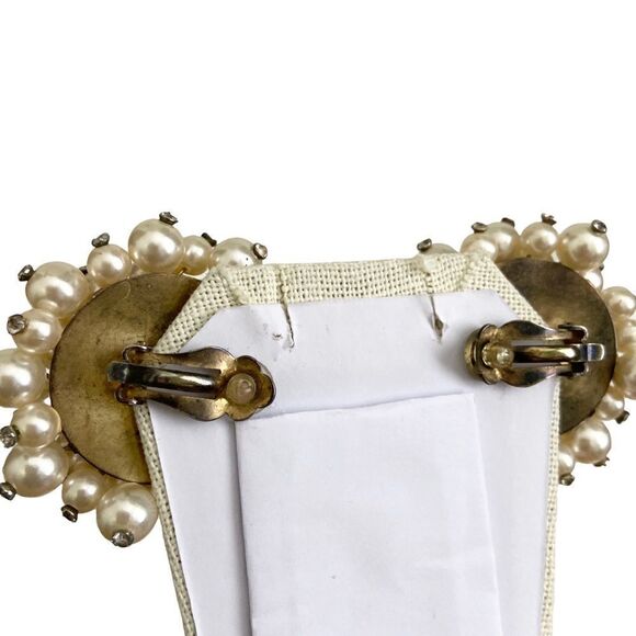 Vintage Style Classic Pearl Cluster  Clip Earrings - Picture 4 of 6
